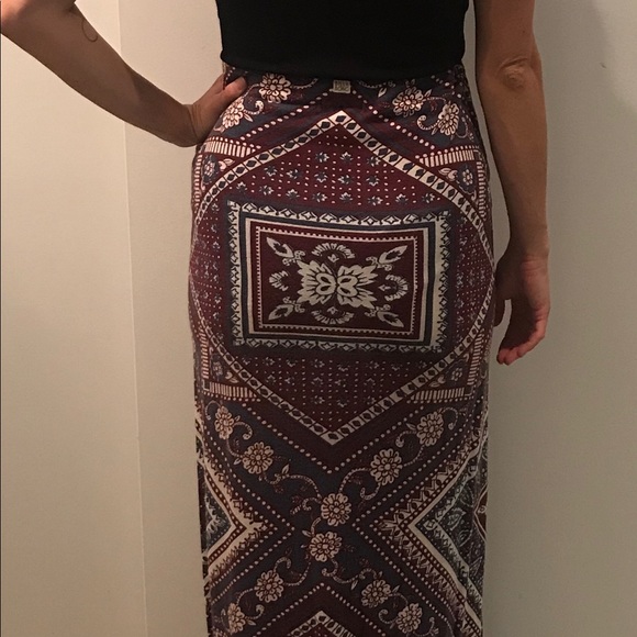 Billabong Paisley Maxi Skirt - Picture 2 of 6